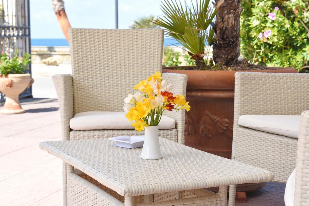 Hotel Costa D'Oro Santa Maria di Castellabate Bagian luar foto