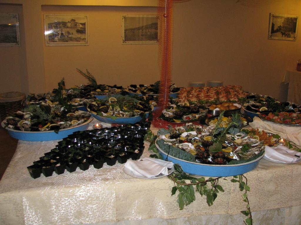 Hotel Costa D'Oro Santa Maria di Castellabate Bagian luar foto
